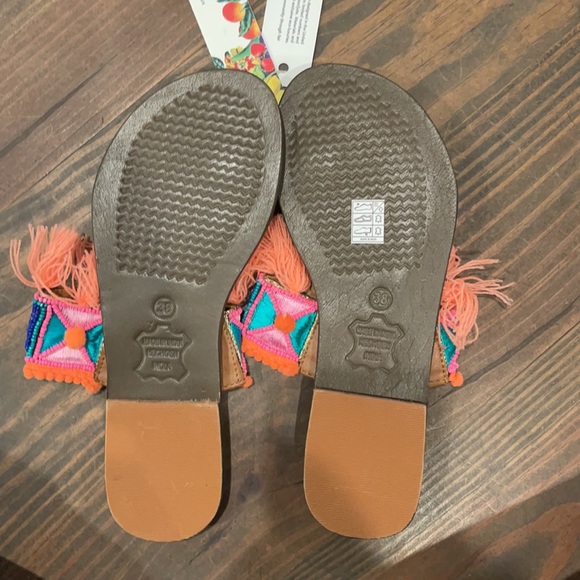 America & Beyond Pompom & Tassel sandals - Picture 3 of 4